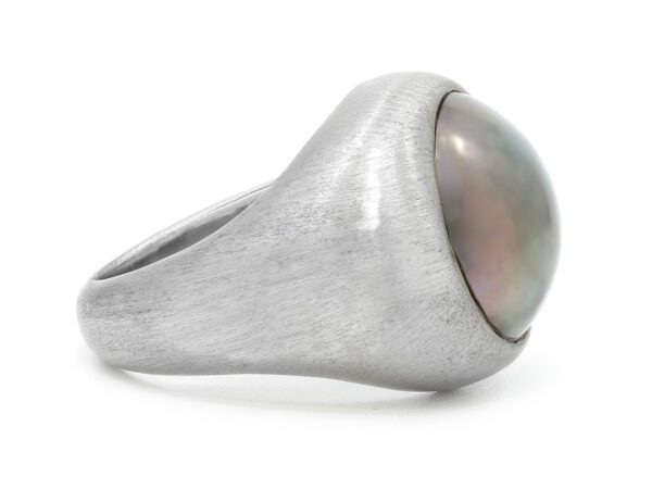 Grey Pearl Mens Ring - Image 2